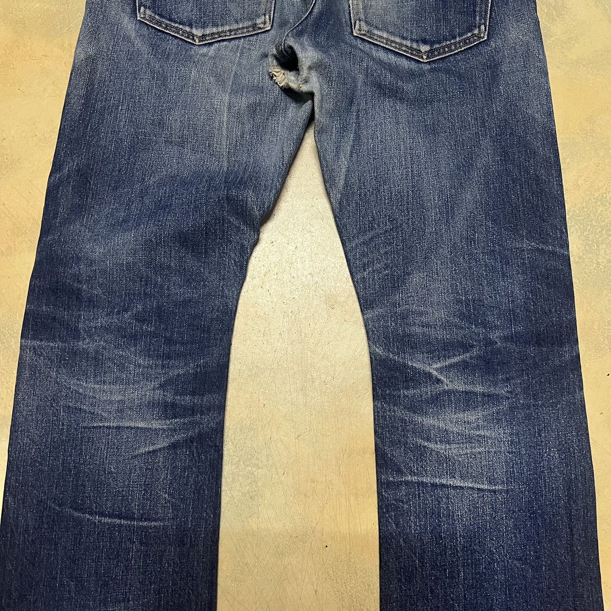 Japanese Brand Back Number Selvedge Distressed Design Denim Jeans Size US 33 - 19 Thumbnail