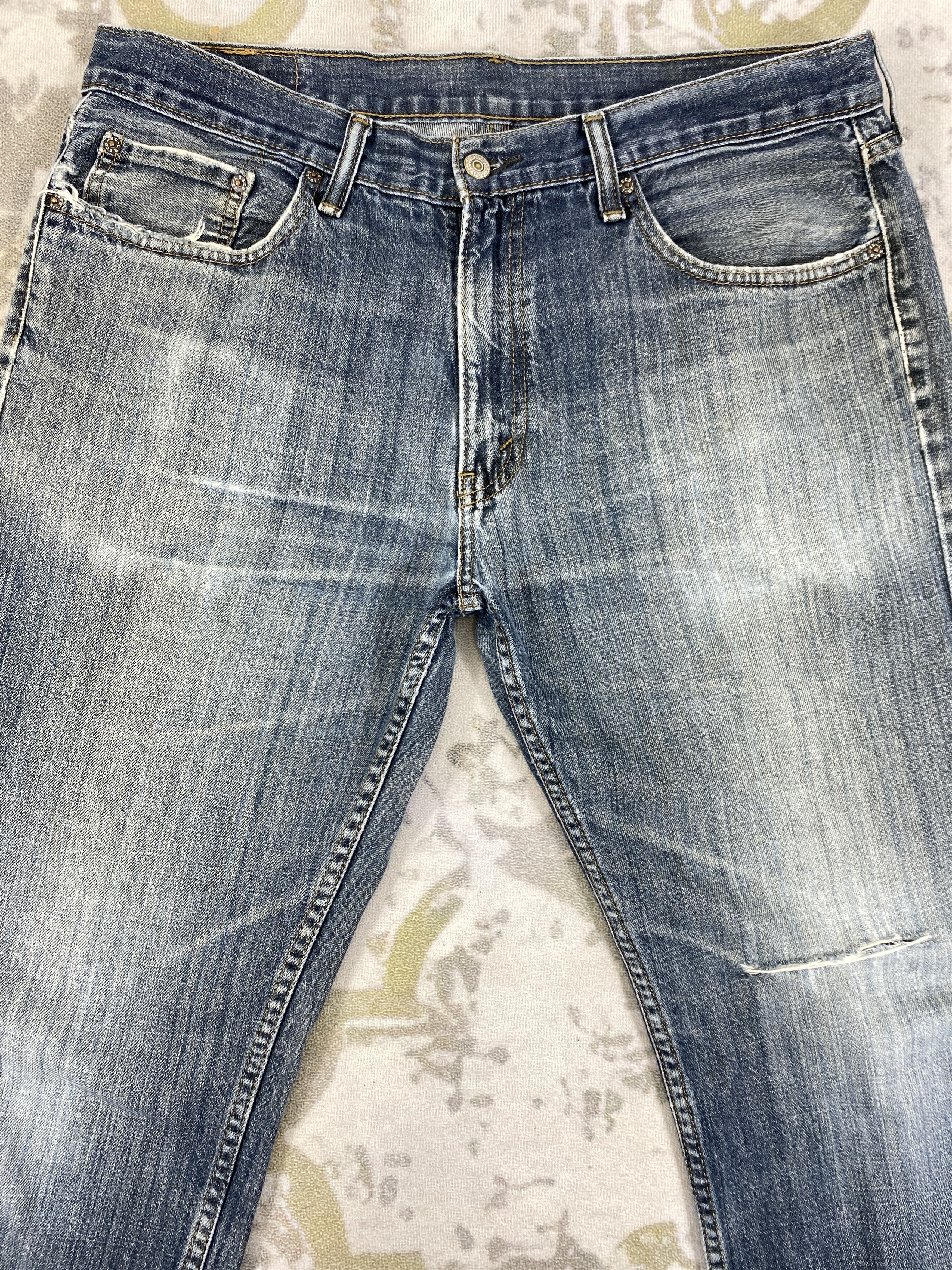 Levi's Distressed Blue Levi's 559 Jeans 37x33 Denim -SJ117 Size US 37 - 3 Thumbnail