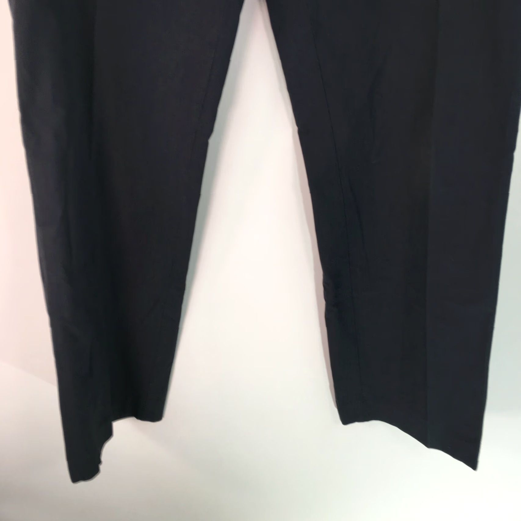 Gap Gap Mens Regular Flat Front Straight Fit Casual Black Dress Pants Size 33X32 Slacks Pants Size US 33 - 6 Thumbnail