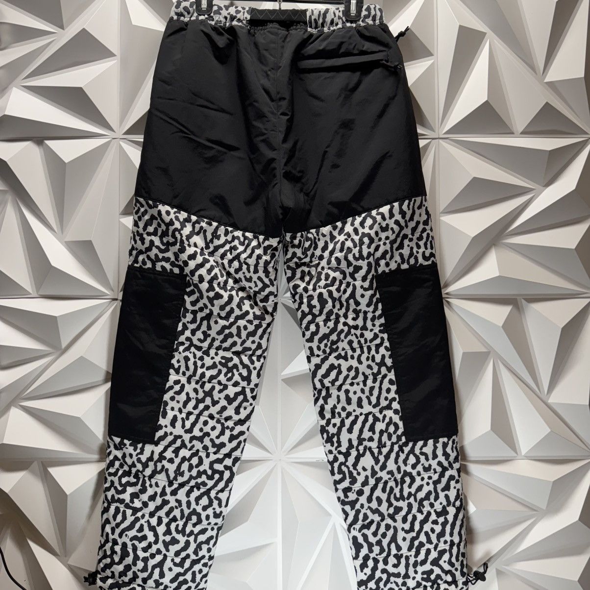 Nike ACG × Vintage Nike ACG Primaloft Trail Pant White Black CI0457-100 Medium Size US 32 / EU 48 - 2 Thumbnail
