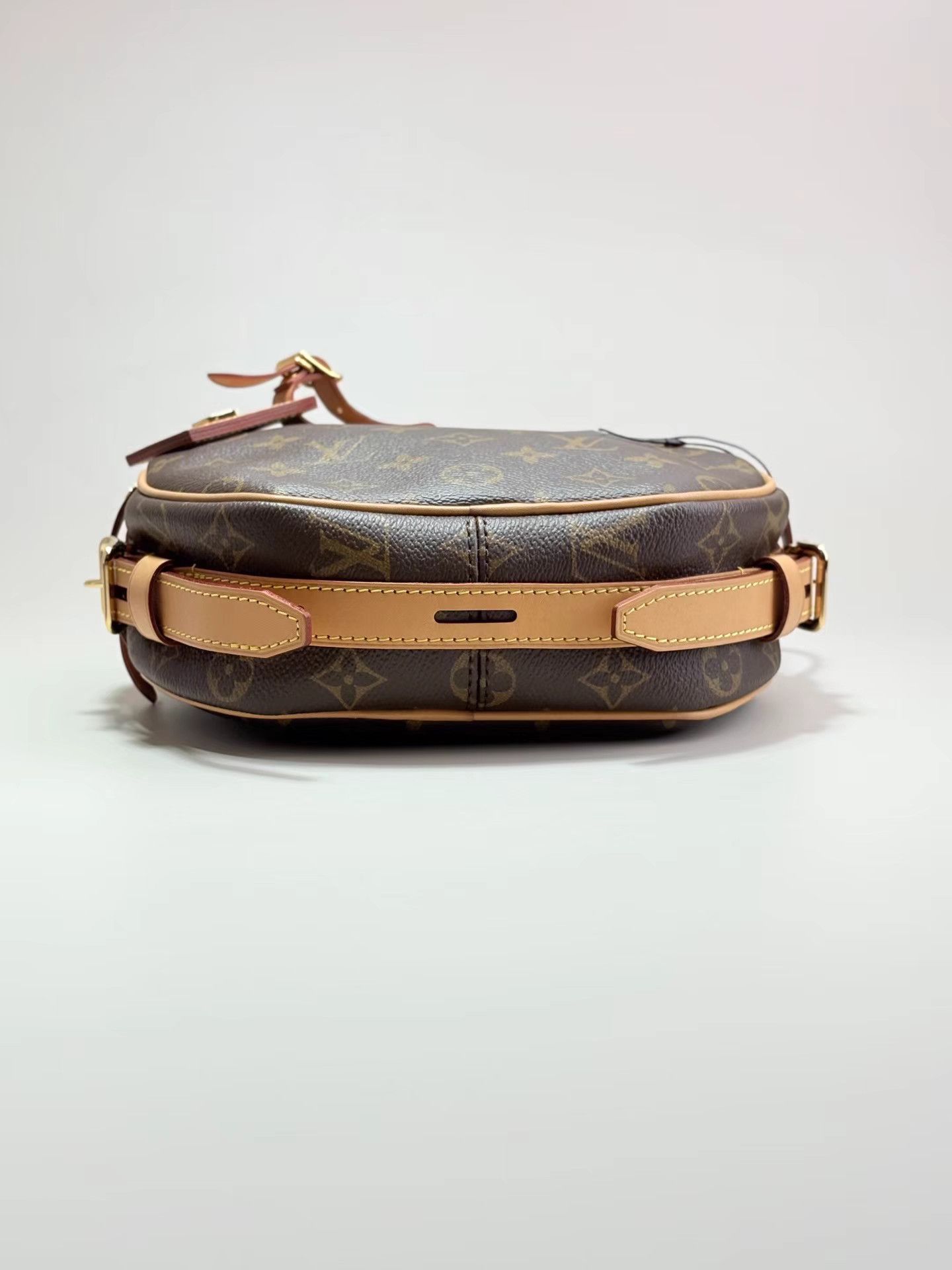 Louis Vuitton LOUIS VUITTON Monogram Round Shoulder Bag K1 Size ONE SIZE - 7 Thumbnail