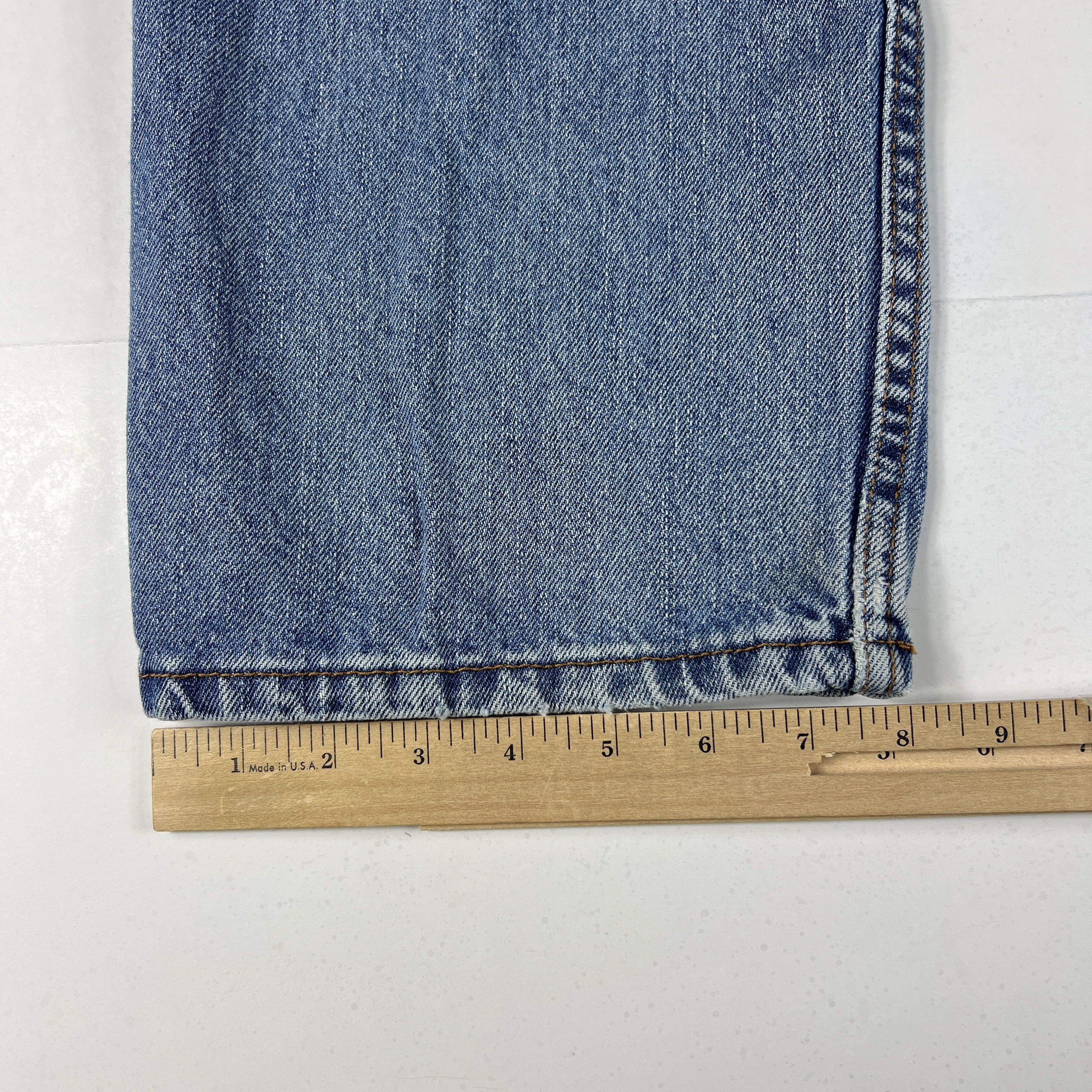 Levi's Y2K Levi's Jeans 550 Relaxed Fit Blue Faded Cotton Denim Size US 33 - 18 Thumbnail