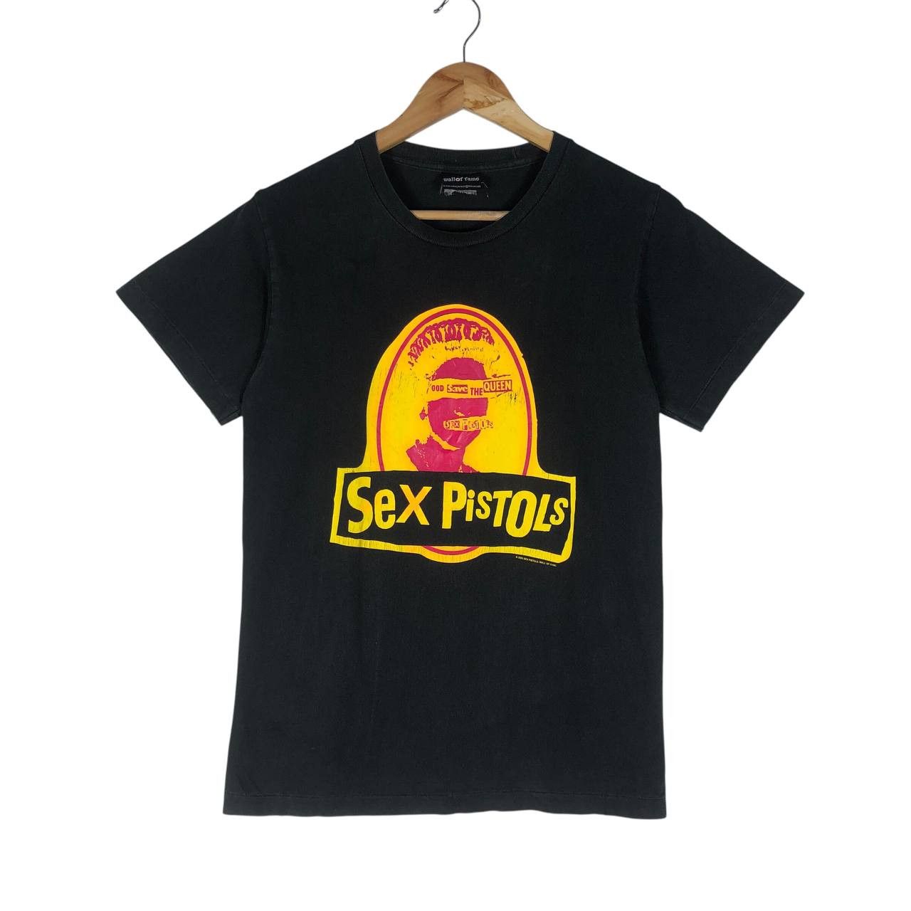 Vintage 90's Sex Pistol God Save The Queen T-Shirt