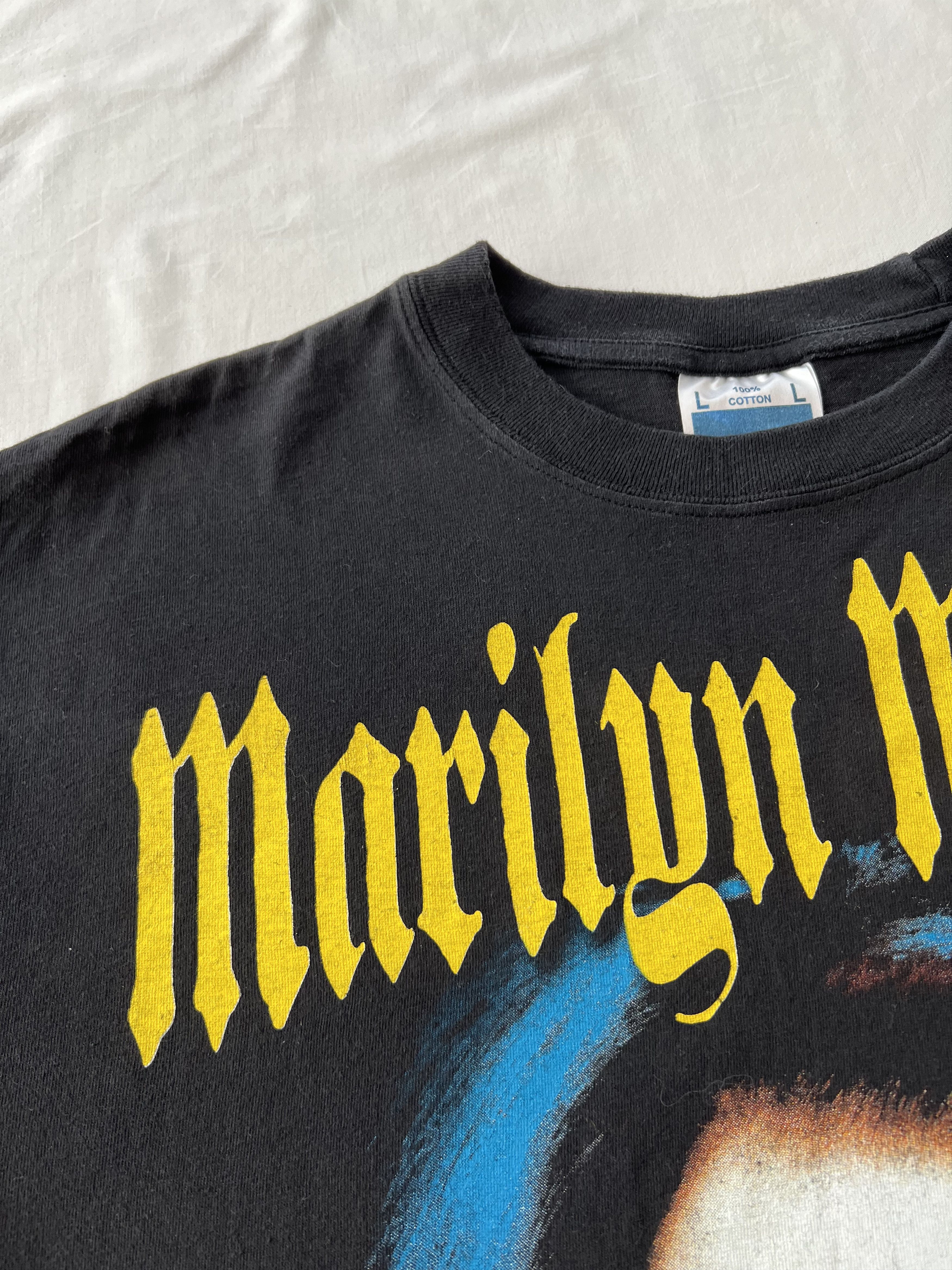 Band Tees Vintage 90s Marilyn Manson Rock Band Black T-shirt Size US L / EU 52-54 / 3 - 9 Thumbnail