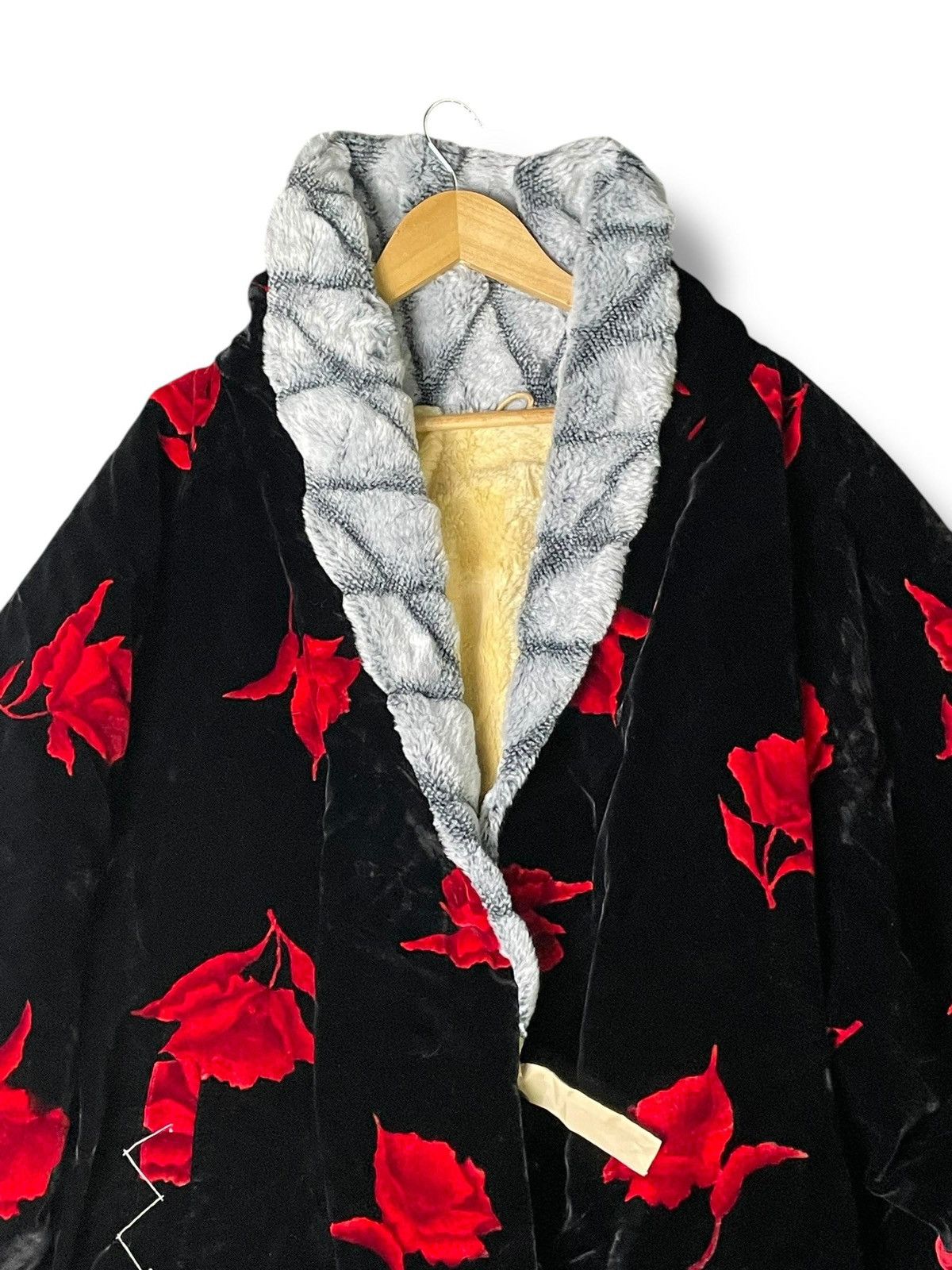 The Unbranded Brand × Vintage Japanese Brand Classic Fluffy Oversize Outerwear(3) Size US XXL / EU 58 / 5 - 4 Thumbnail