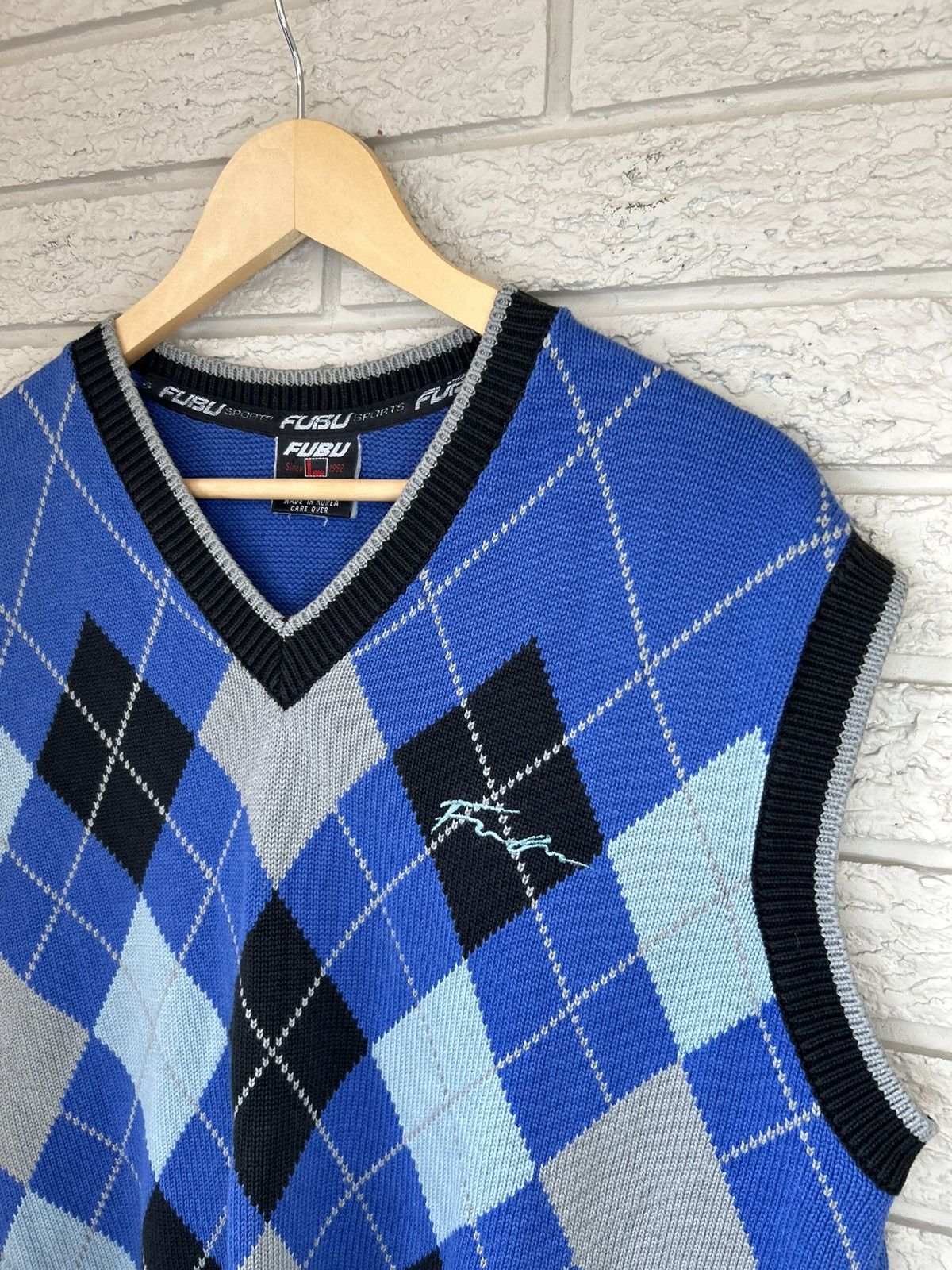 Fubu × Vintage Vintage Fubu Argyle Blue Diamond Sweater Vest Size US M / EU 48-50 / 2 - 3 Thumbnail