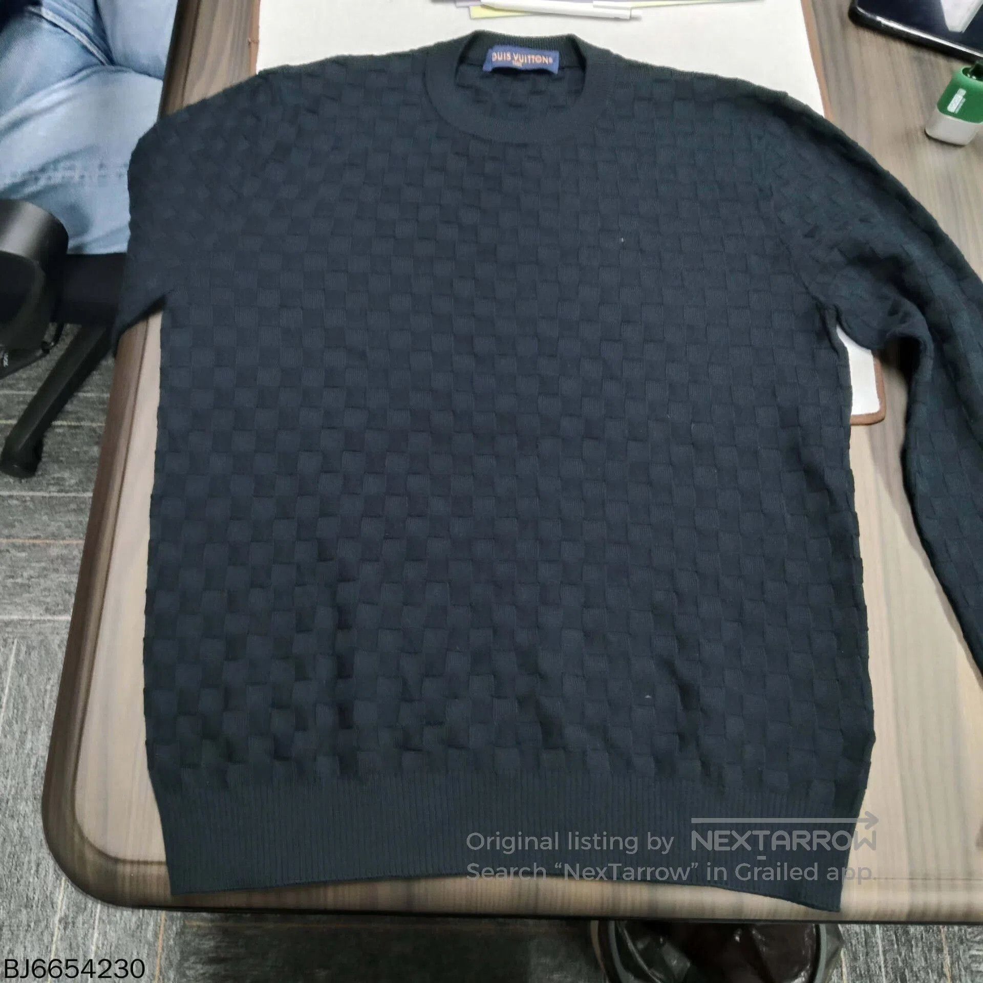 louis vuitton long sleeve wool top.