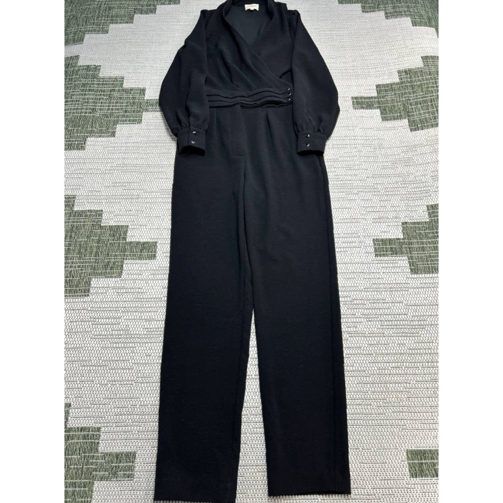 Vintage VINTAGE Sezane Penda Jumpsuit Womens 38 Black Gathered Waist Bishop Sleeves V Neck Size 26" / US 2 / IT 38 - 2 Thumbnail
