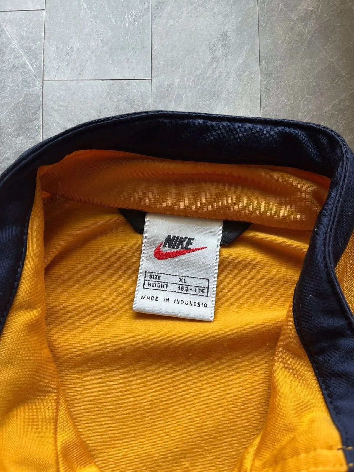 Nike OG Nike Windbreaker (164-176cm) = S Rare Vintage 1990s Size US S / EU 44-46 / 1 - 13 Thumbnail