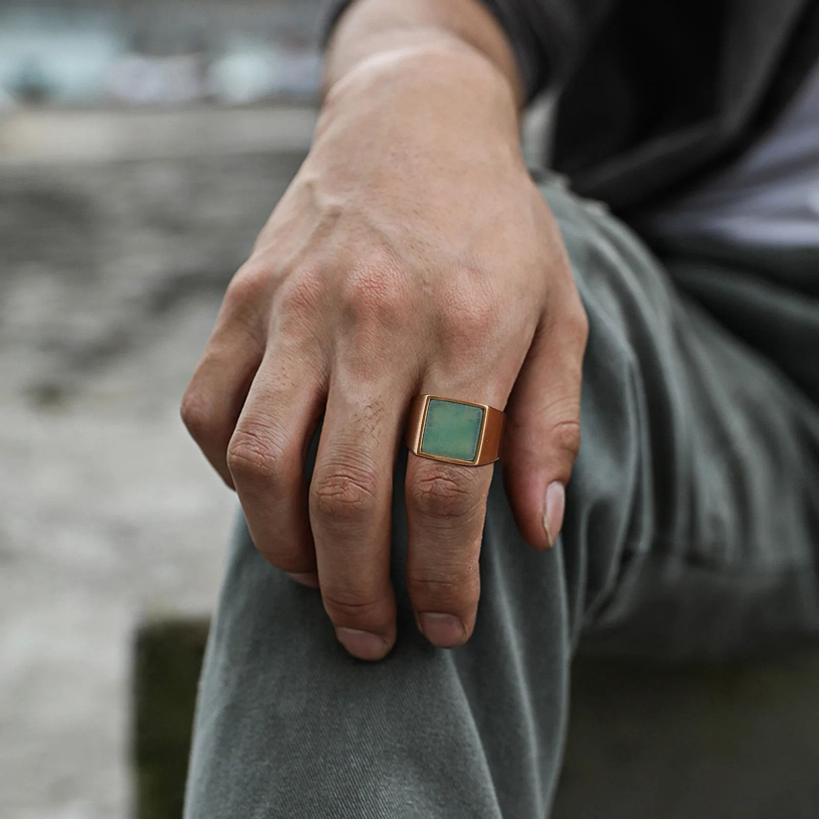Jewelry × Vintage Natural Green Stone Ring Size ONE SIZE - 1 Thumbnail