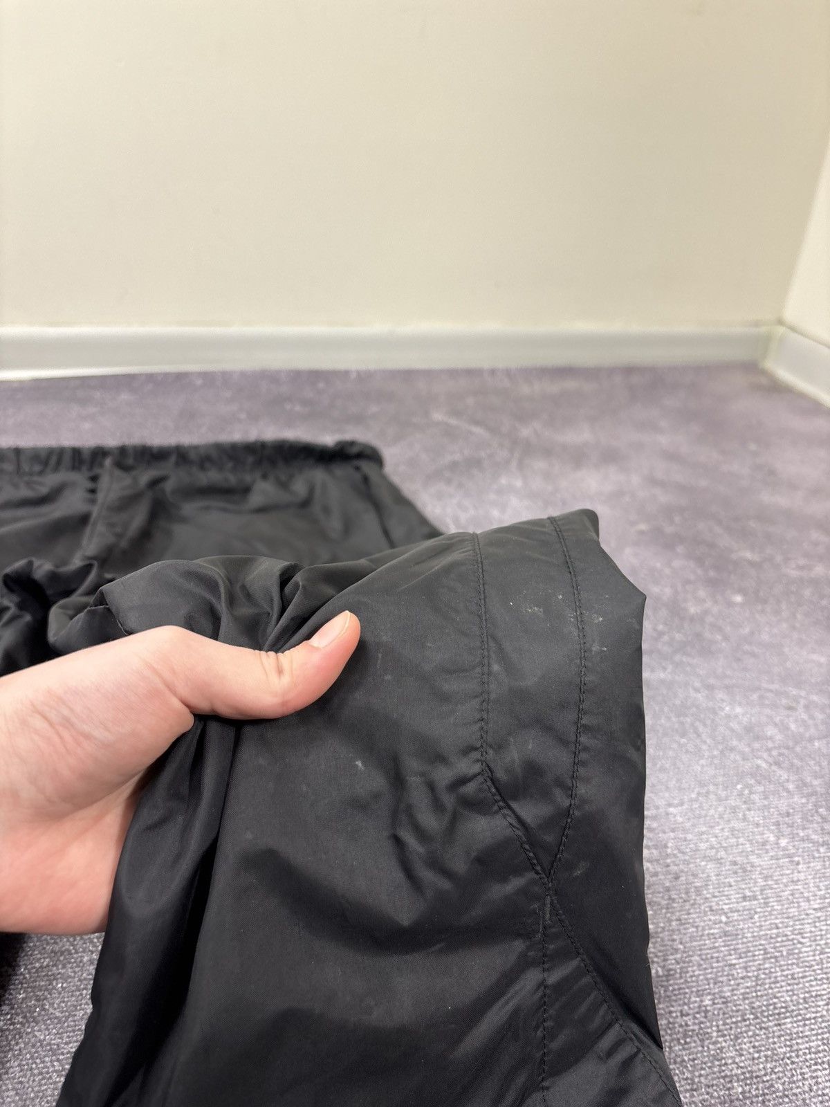 Nike Vintage Nike Y2K Black Hype Baggy Nylon Track Pants Size US 32 / EU 48 - 7 Thumbnail