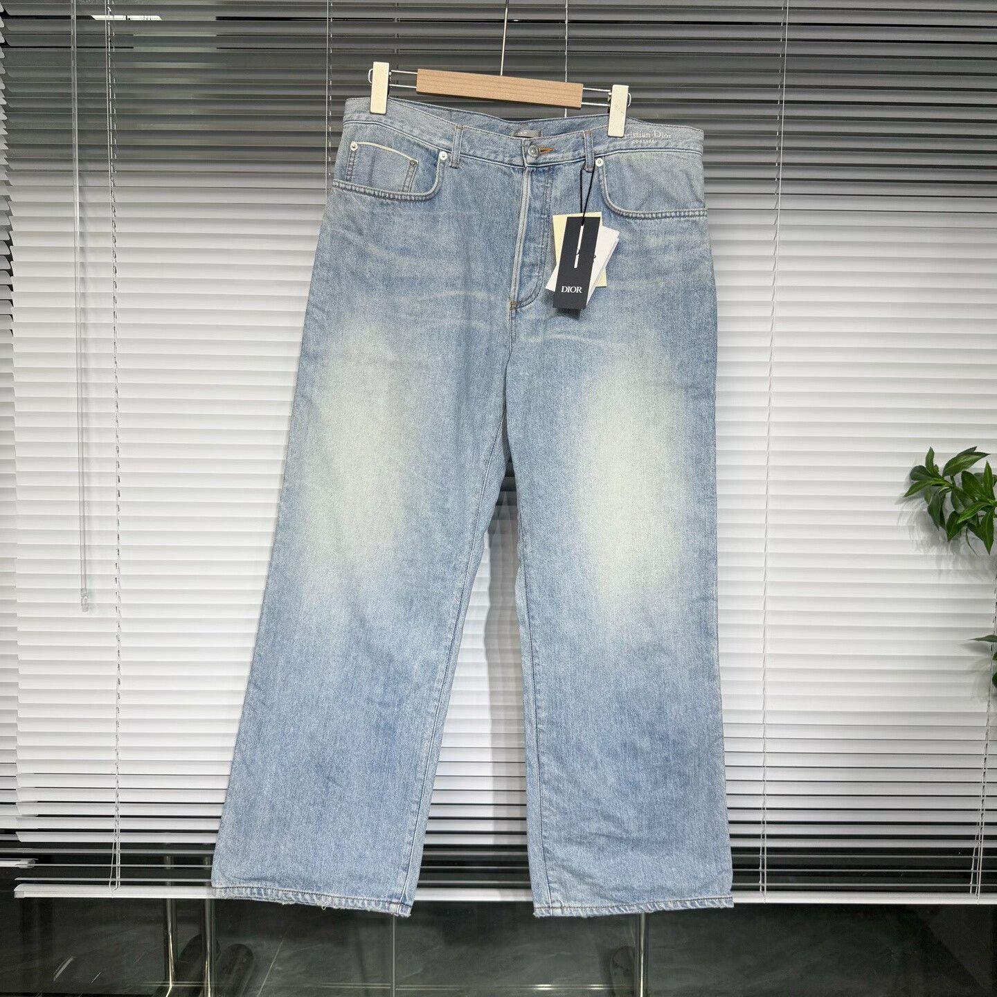 Dior dior new blue cotton straight-leg jeans Size US 34 / EU 50 - 1 Thumbnail