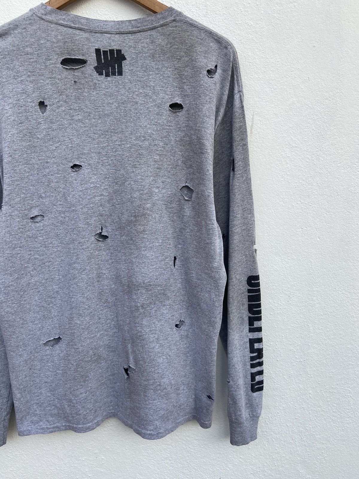 Undefeated Undefeated Play Dirty t shirt distressed long sleeve Size US M / EU 48-50 / 2 - 5 Thumbnail