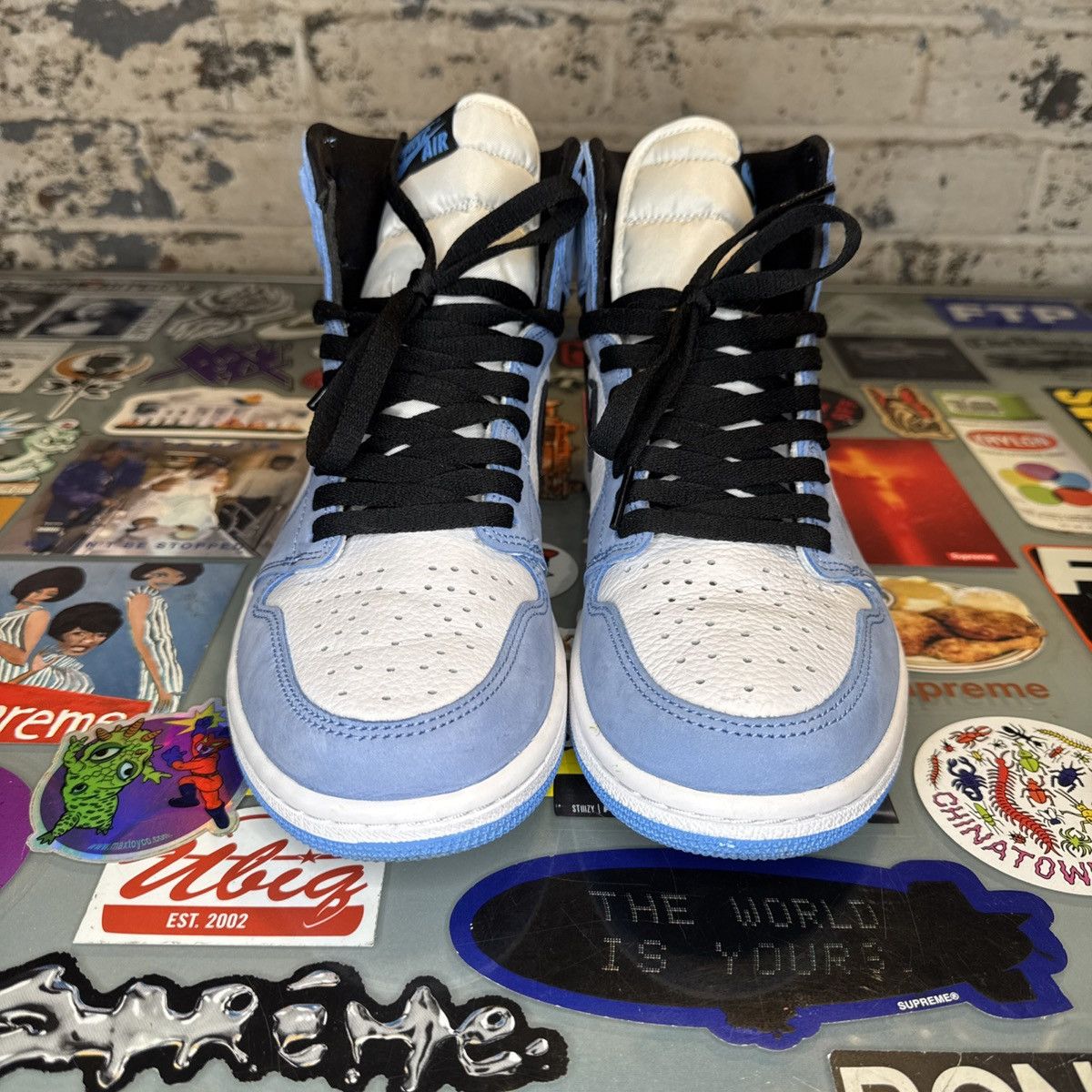 Nike Air Jordan 1 Retro High OG University Blue Sz 10 OG Box Size US 10 / EU 43 - 4 Thumbnail