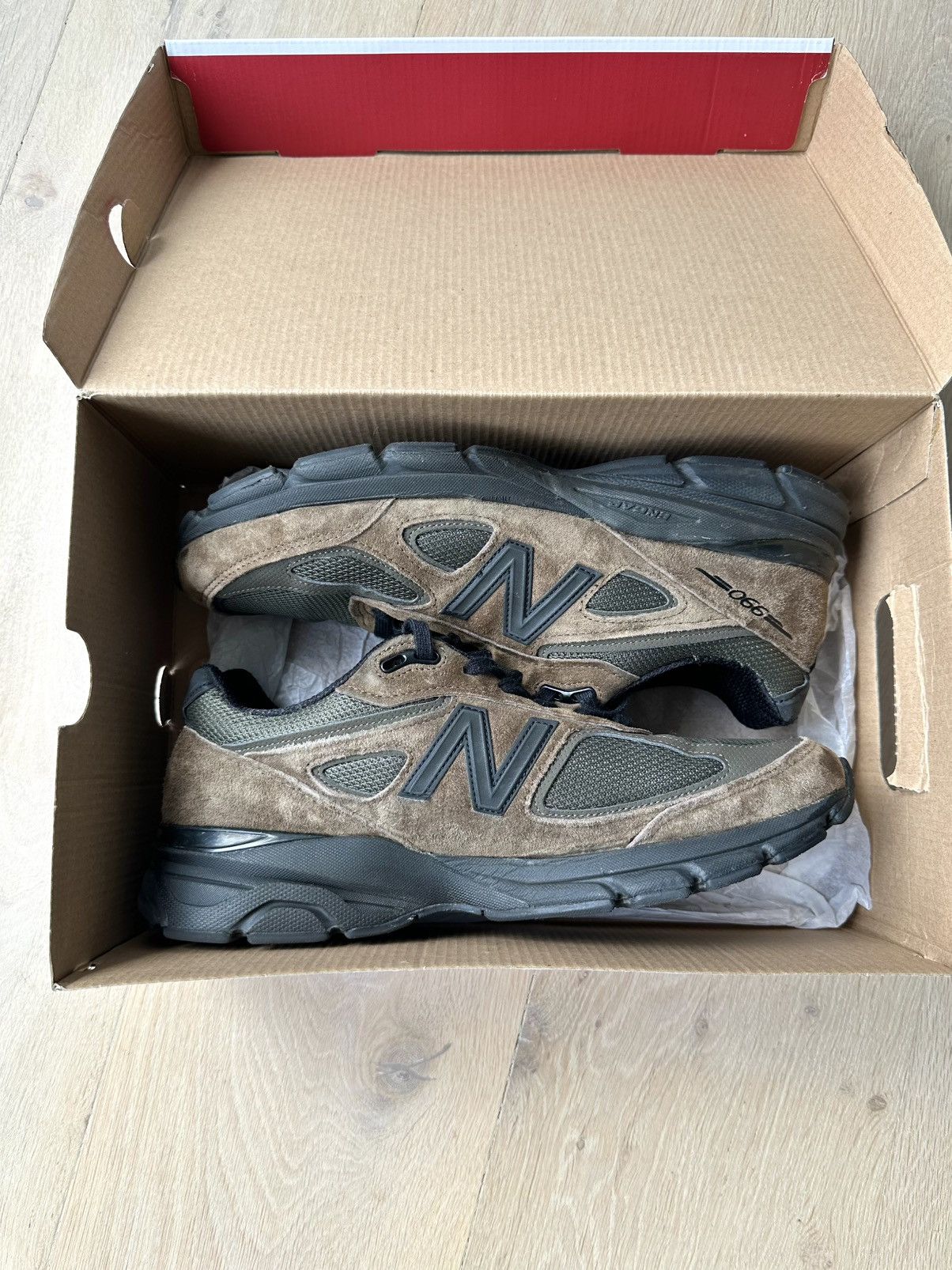 New Balance New Balance 990v4 Military Green UK10 Size US 10.5 / EU 43-44 - 5 Thumbnail