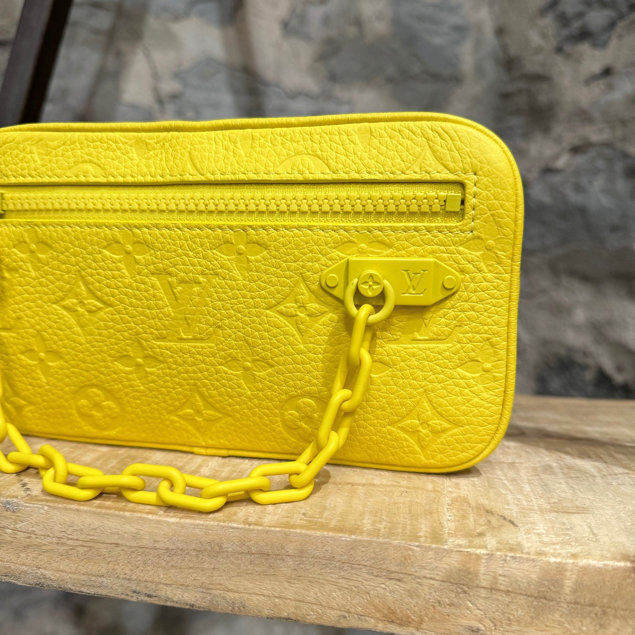 Louis Vuitton × Virgil Abloh Louis Vuitton Virgil Abloh SS19 Yellow Monogram Volga Pouch Size ONE SIZE - 2 Thumbnail