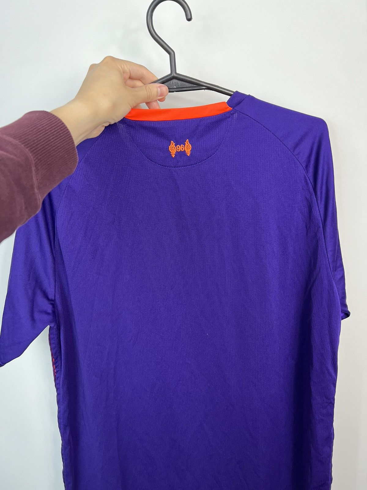 New Balance New Balance Liverpool 2018/2019 Soccer Jersey Size US L / EU 52-54 / 3 - 4 Thumbnail