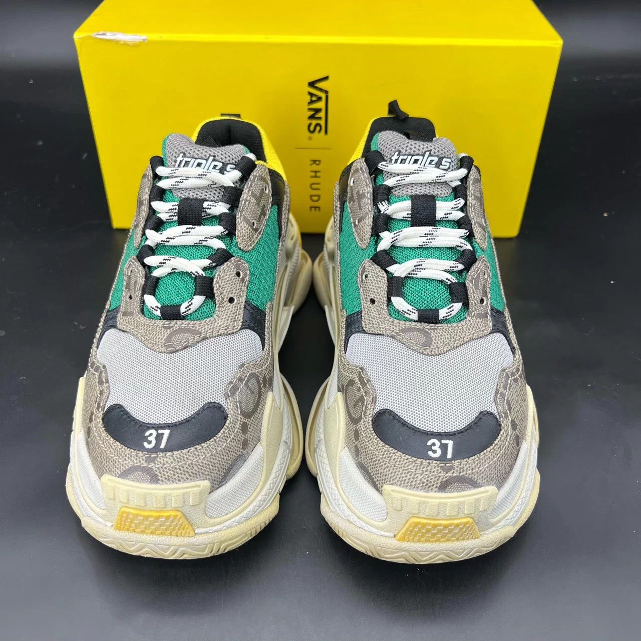 Balenciaga Balenciaga Gucci yellow green dad sneaker 37 99 new Size US 7 / IT 37 - 4 Thumbnail