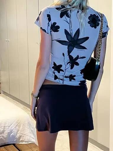 Other With Harper Lu - Onyx Floral Mesh Tee Size XS / US 0-2 / IT 36-38 - 5 Thumbnail