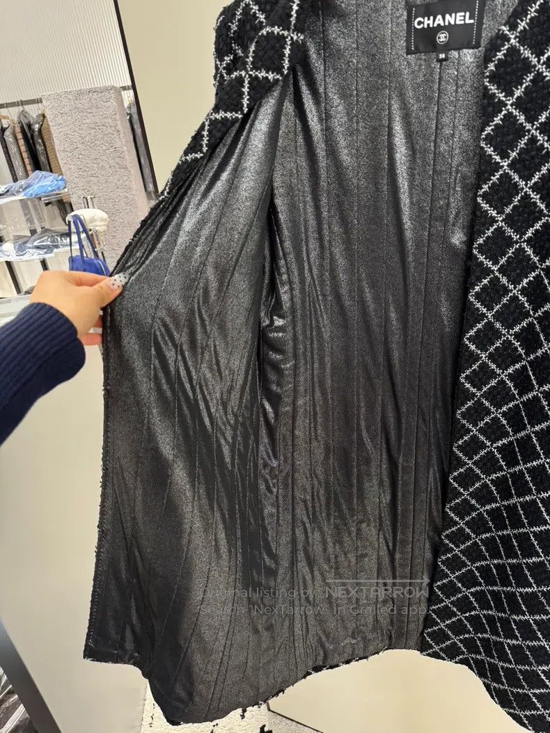 Chanel Chanel Black and white checkered medium and long coat Size XS / US 0-2 / IT 36-38 - 4 Thumbnail