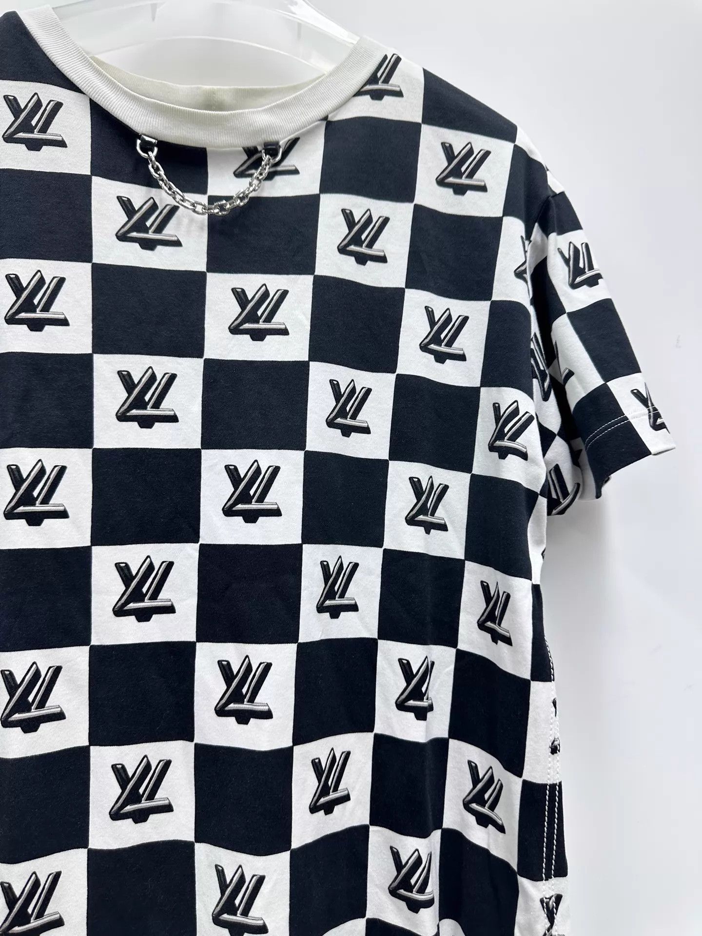 Louis Vuitton Louis Vuitton All Over Print SS T-Shirt M Size US M / EU 48-50 / 2 - 5 Thumbnail