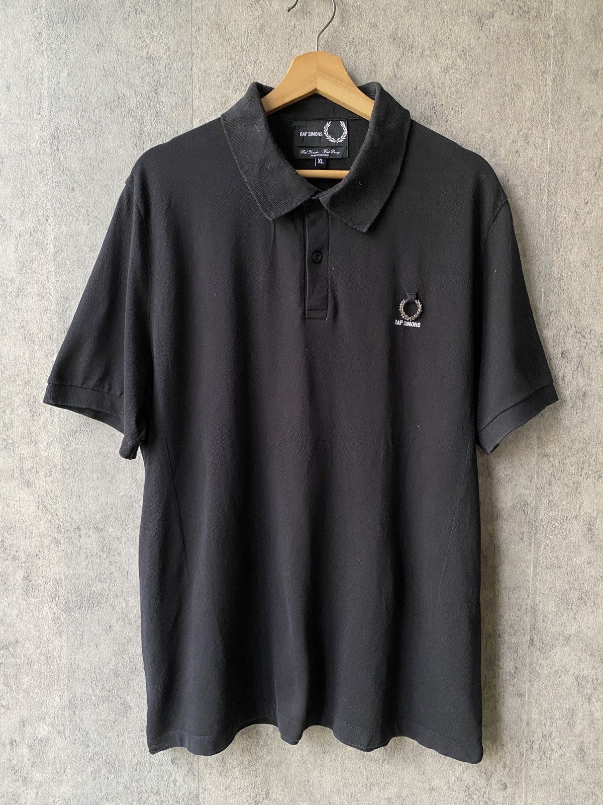 Fred Perry × Raf Simons Raf Simons x Fred Perry Black Polos Tee Size US XL / EU 56 / 4 - 2 Thumbnail