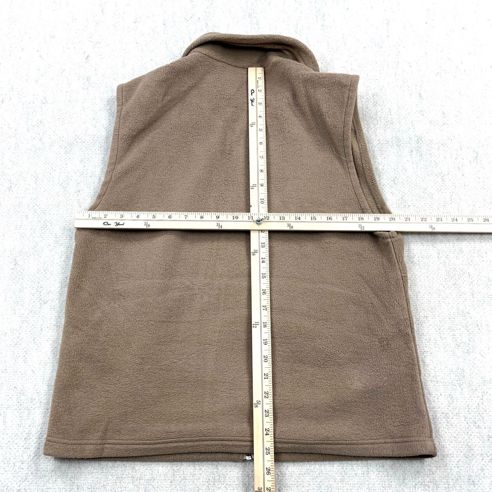 Vintage Columbia Vest Men M Tan Beige Fleece Full Zip Benton Springs Embroidered Logo Zipper Outdoors Casual Modern Outdoor Style Mens Size US M / EU 48-50 / 2 - 5 Thumbnail