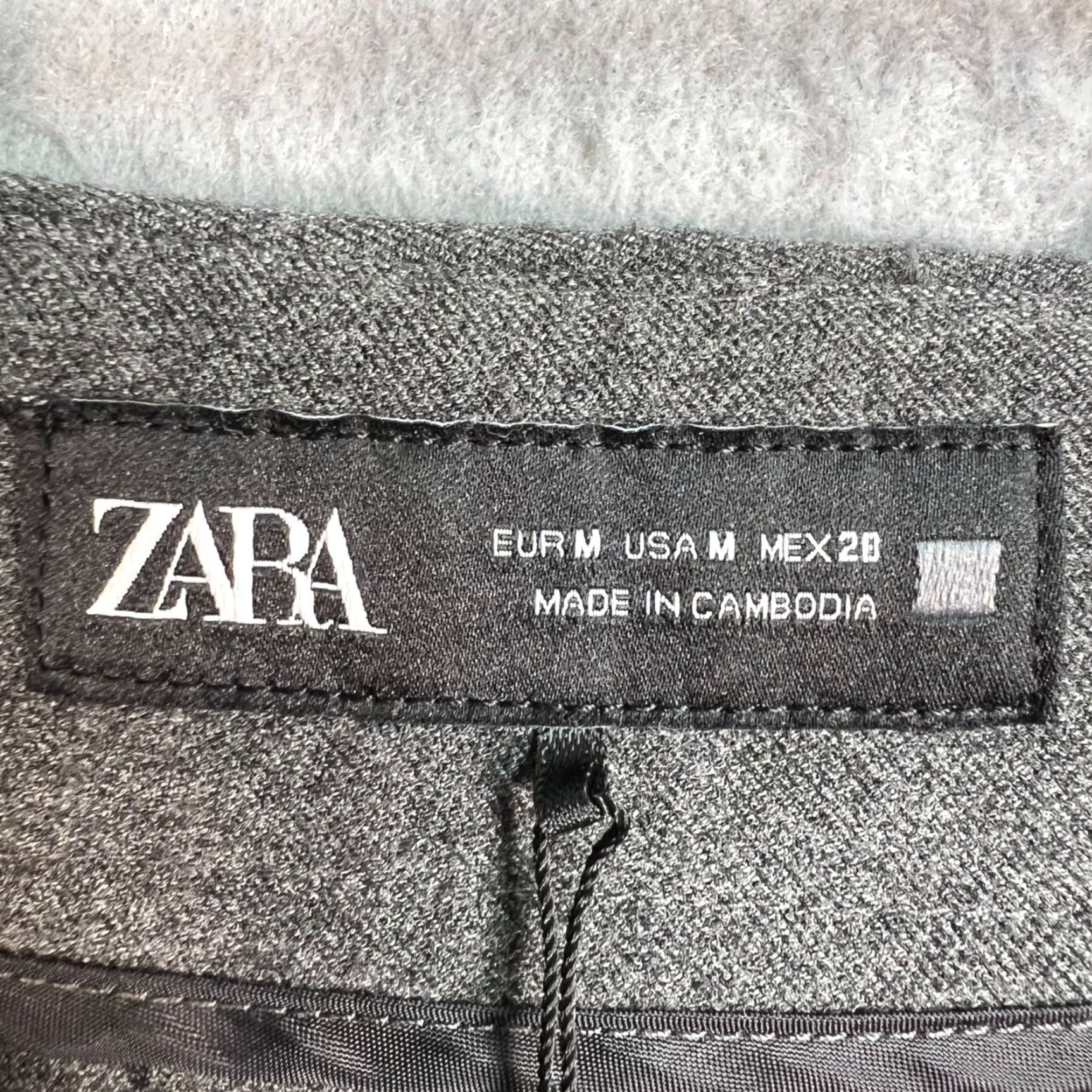 Zara VINTAGE Zara Womens Medium Gray Pleated Mid-Length Shorts Polyester Blend Shirt Womens? Size 32" / US 10 / IT 46 - 3 Thumbnail