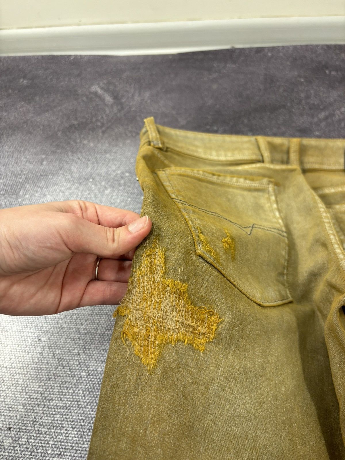Diesel Diesel Sleenker Slim Skinny NWT Distressed Gold Pants Jeans Size US 27 - 18 Thumbnail