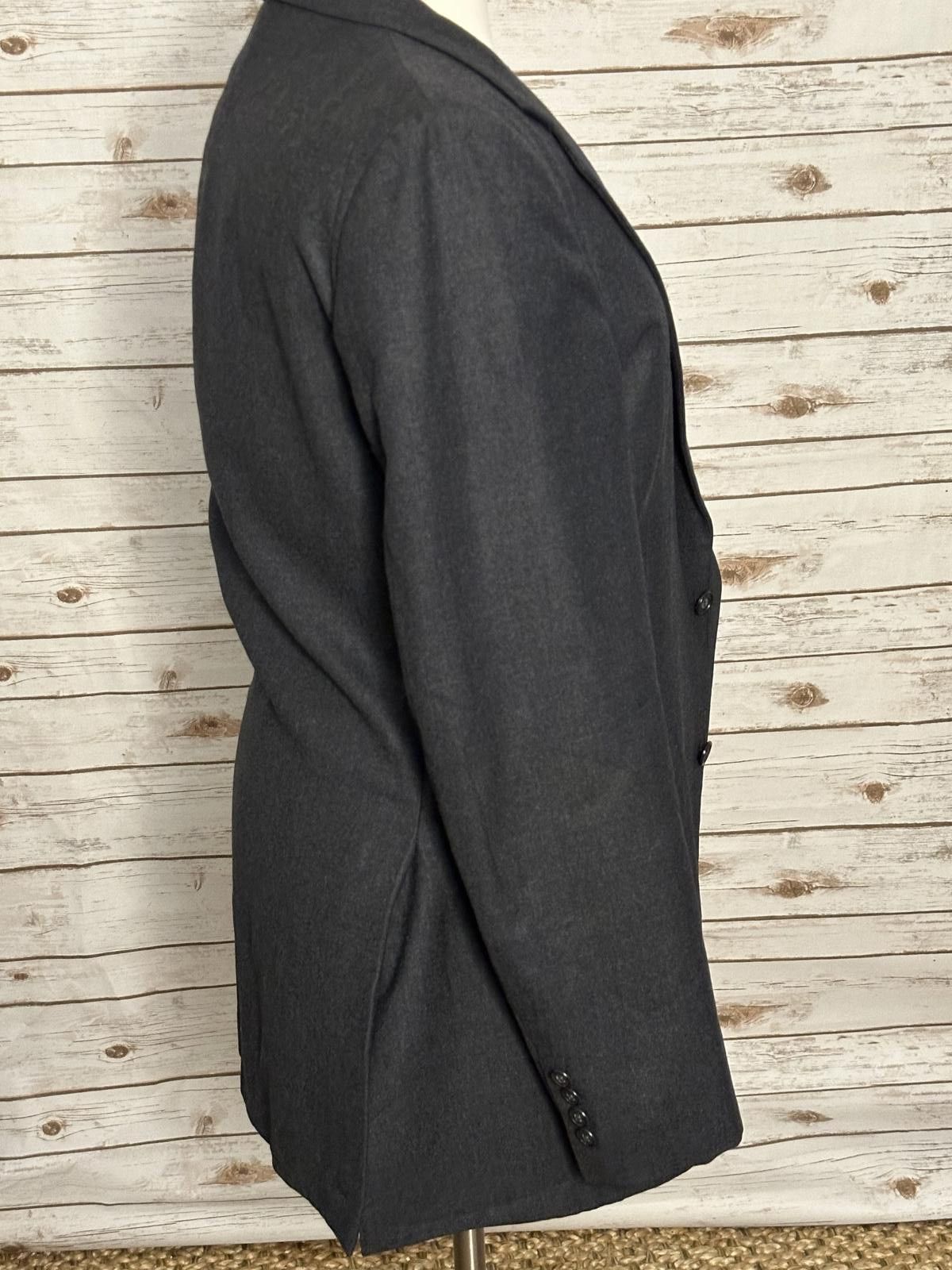 Designer Nino Cerruti grey wool sports coat Size 42R Size 42R - 4 Thumbnail