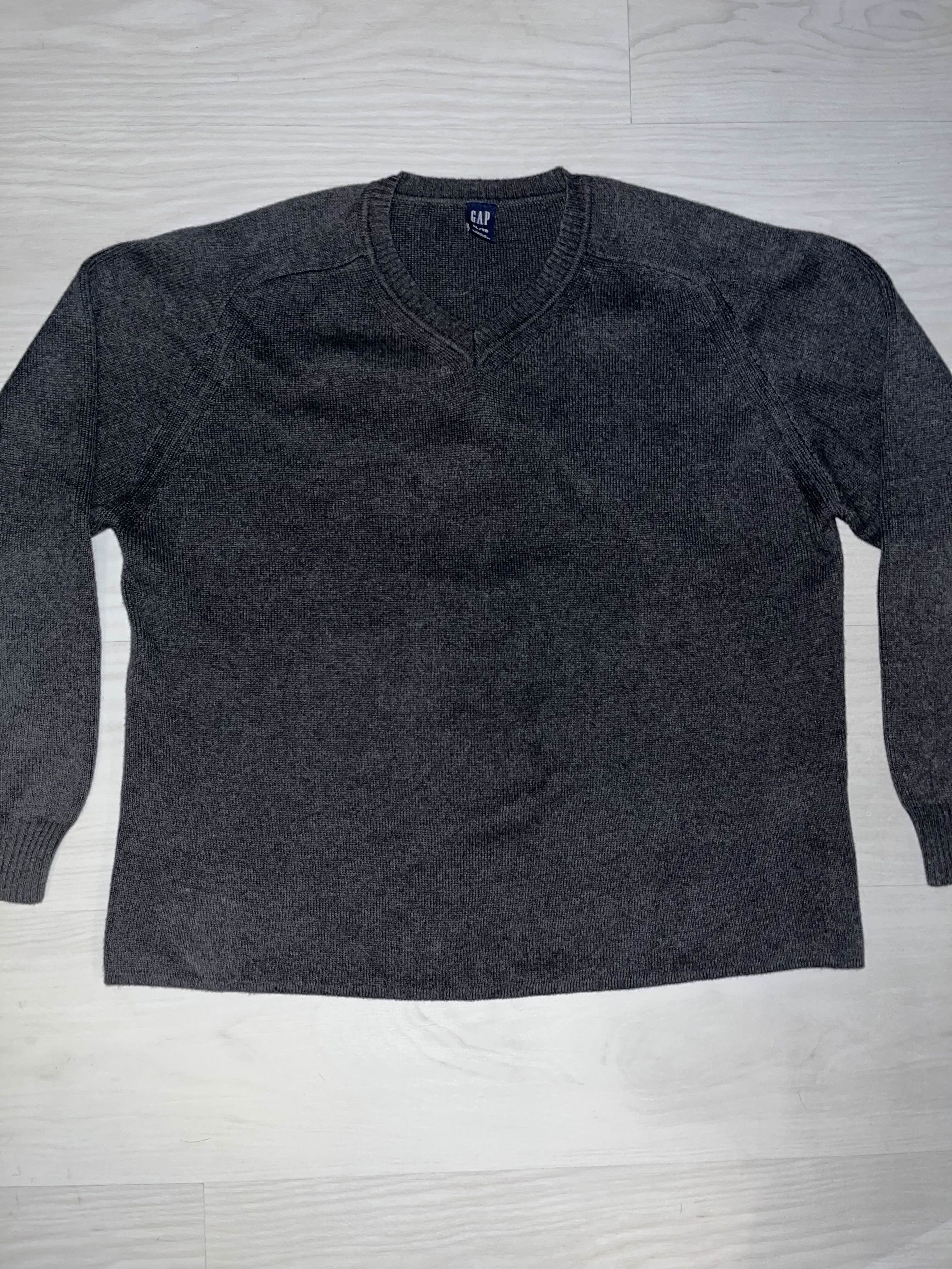 Gap Gray GAP V-Neck Knitted Sweatshirt Size US XL / EU 56 / 4 - 1 Thumbnail