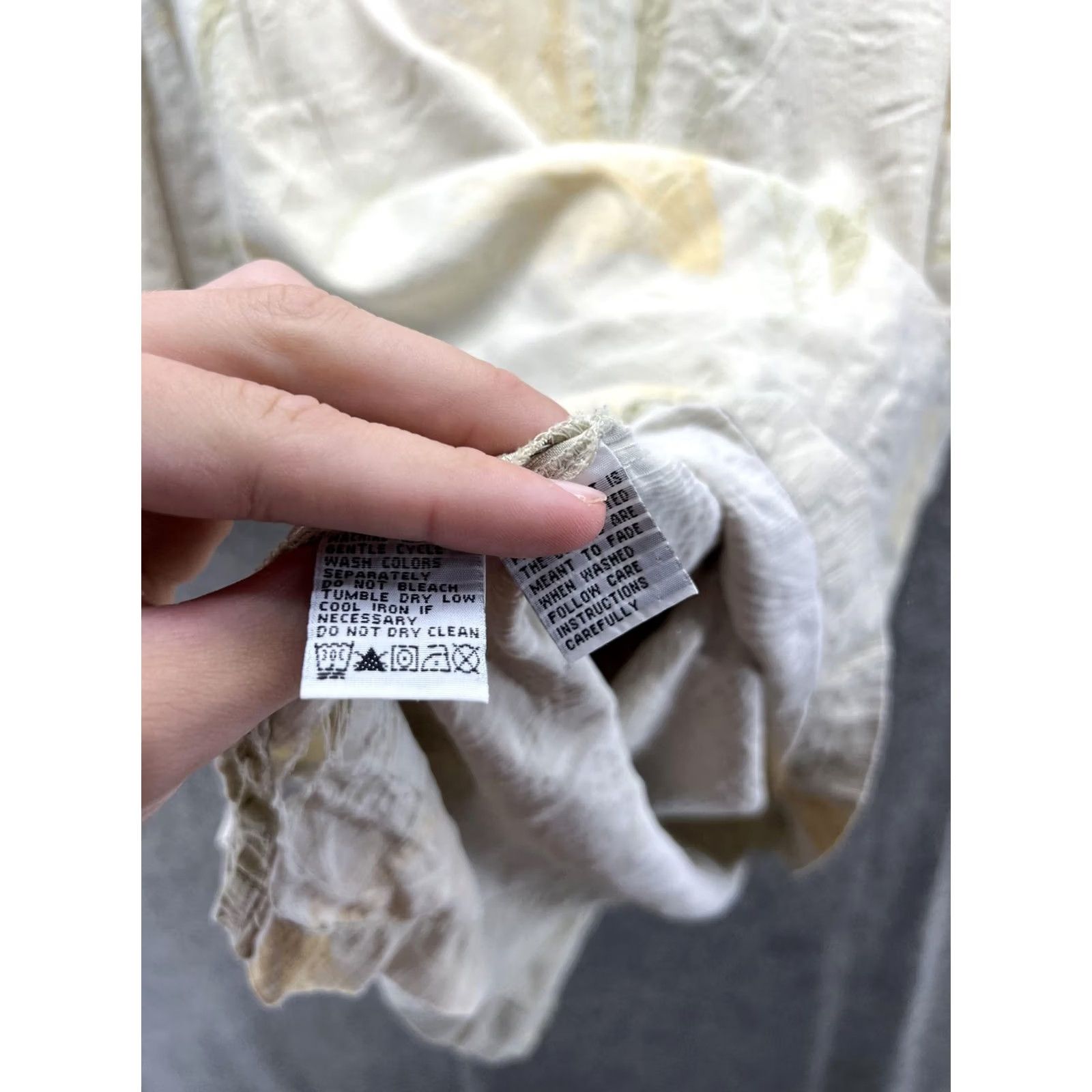 Tommy Bahama Tommy Bahama Shirt Mens XL Beige Floral Silk Hawaiian Short Sleeve Button Front Size US XL / EU 56 / 4 - 7 Thumbnail