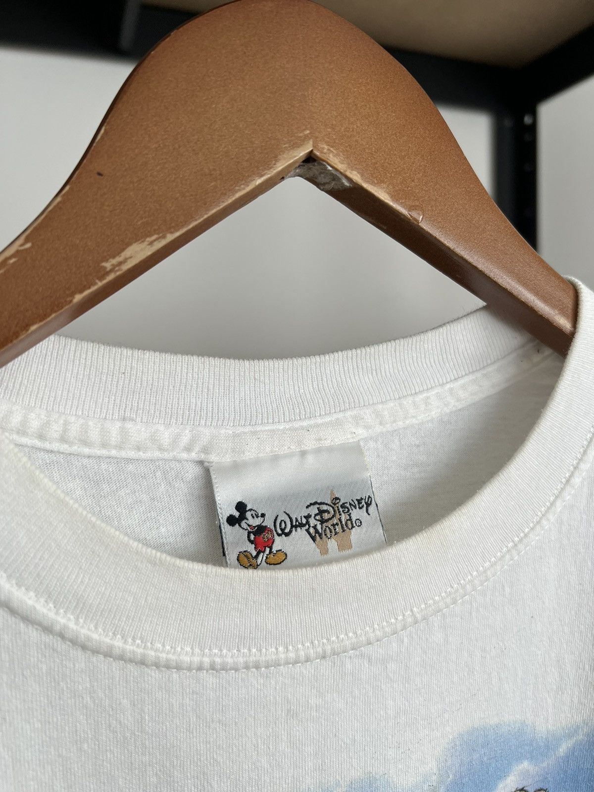 Disney Vintage 90s Disney Animal Kingdom White T-shirt Size US L / EU 52-54 / 3 - 9 Thumbnail