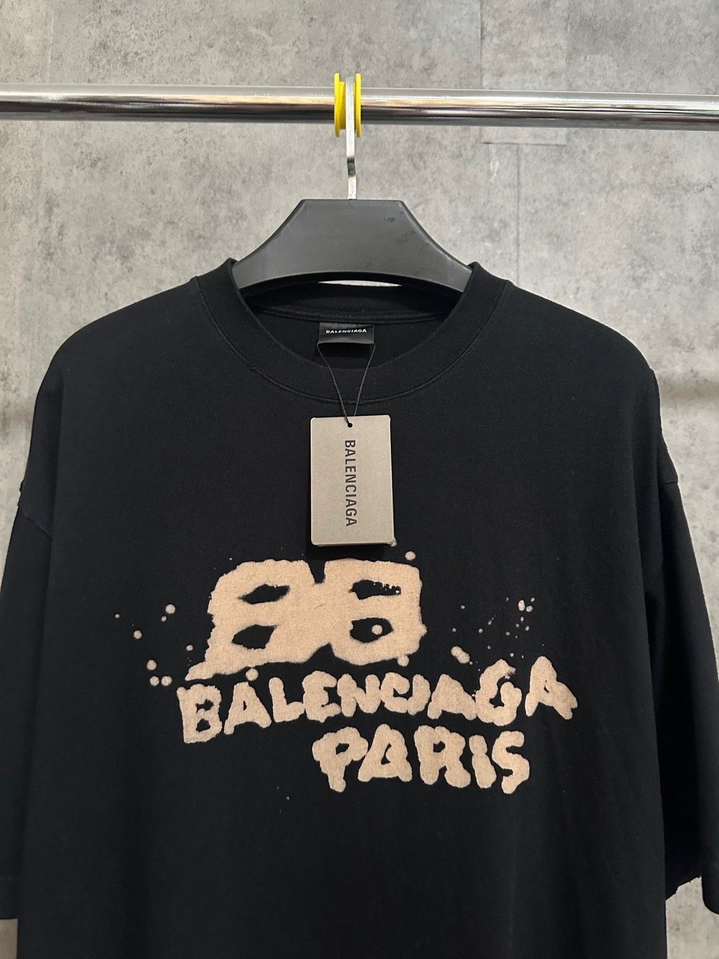 Balenciaga Balenciaga Splatter Print Short Sleeve T-Shirt Size US L / EU 52-54 / 3 - 2 Thumbnail
