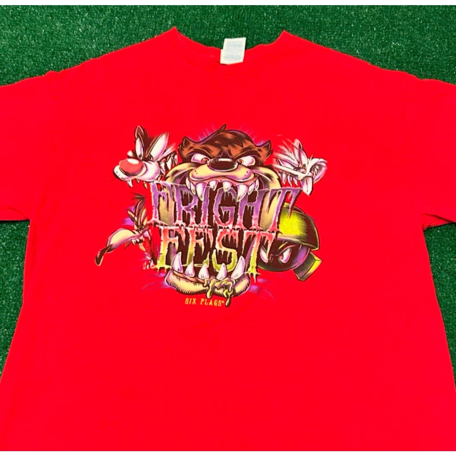 Vintage VINTAGE Looney Tunes Fright Fest Shirt Six Flags Mens L Red 90s Halloween Horror Cartoon Bugs Bunny Taz Shirt Mens L Size US L / EU 52-54 / 3 - 3 Thumbnail