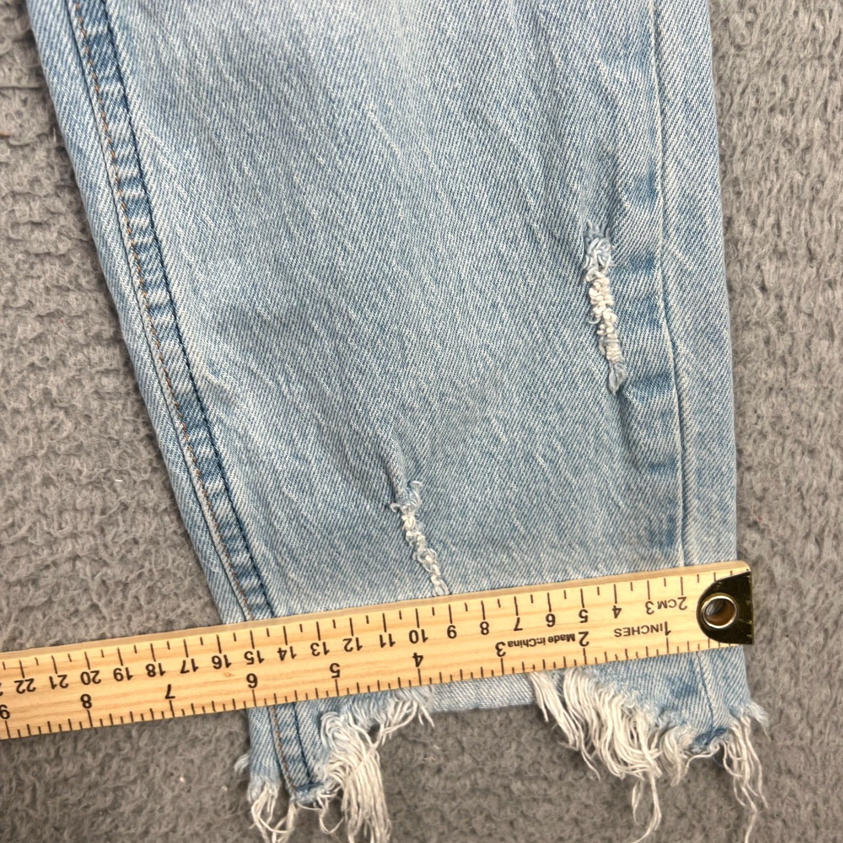 Abercrombie & Fitch Abercrombie & Fitch Mom Jeans Womens Size 2/26 Blue Denim Distressed High Rise Size 26" / US 2 / IT 38 - 2 Thumbnail
