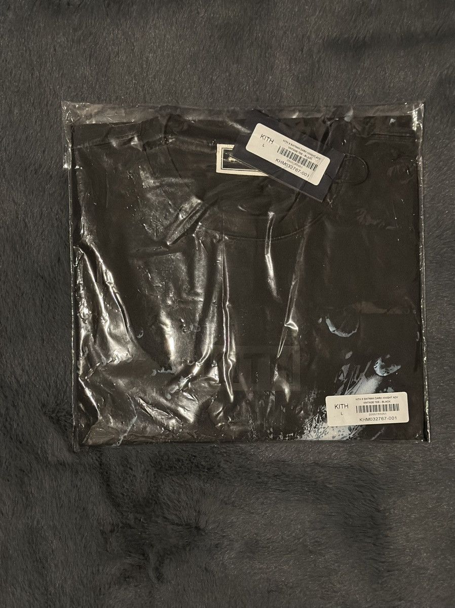 Kith Kith x Batman Dark Knight Adv Vintage Tee Size US L / EU 52-54 / 3 - 3 Thumbnail