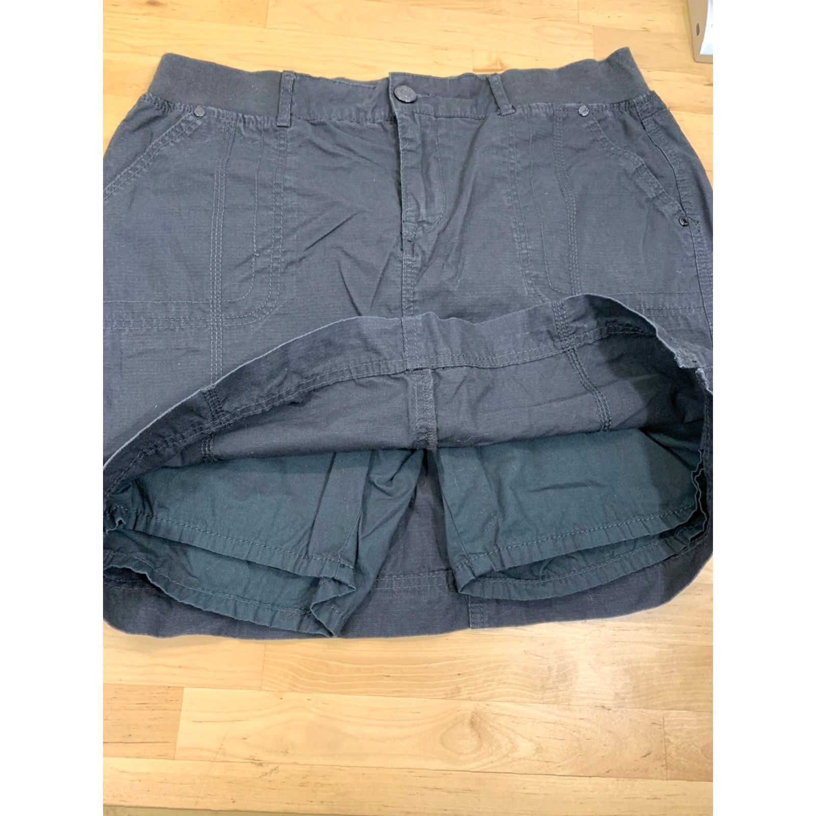 Gloria Vanderbilt GLORIA VANDERBILT COTTON SKORT BLACK SZ 6 16 WOMEN'S SKIRT-SHORTS POCKETS ZIPPER Casual Size 34" / US 12 / IT 48 - 7 Thumbnail