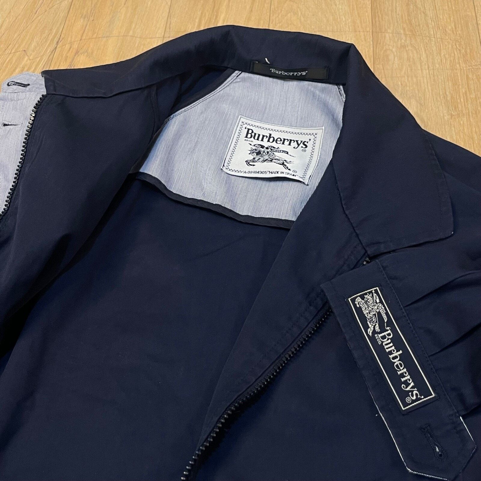 Burberry VINTAGE BURBERRY Bomber Jacket winter COAT cotton BLUE NAY Size M / US 6-8 / IT 42-44 - 4 Thumbnail