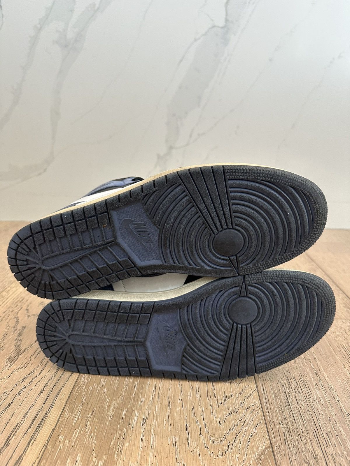 Jordan Brand Jordan 1 Retro High Blue Moon Size US 12.5 / EU 45-46 - 6 Thumbnail