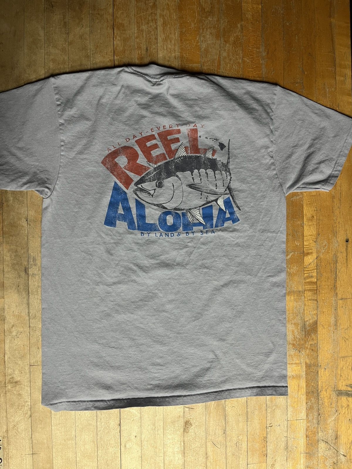 Vintage Reel Aloha Fishing T-Shirt | M Size US M / EU 48-50 / 2 - 3 Thumbnail