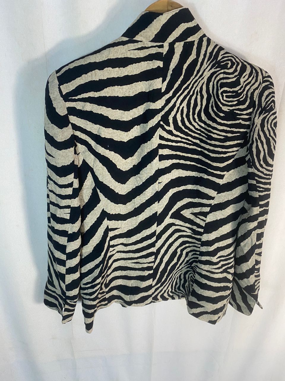 Louis Feraud Louis feraud zebra stripe button up jacket Size M / US 6-8 / IT 42-44 - 11 Thumbnail