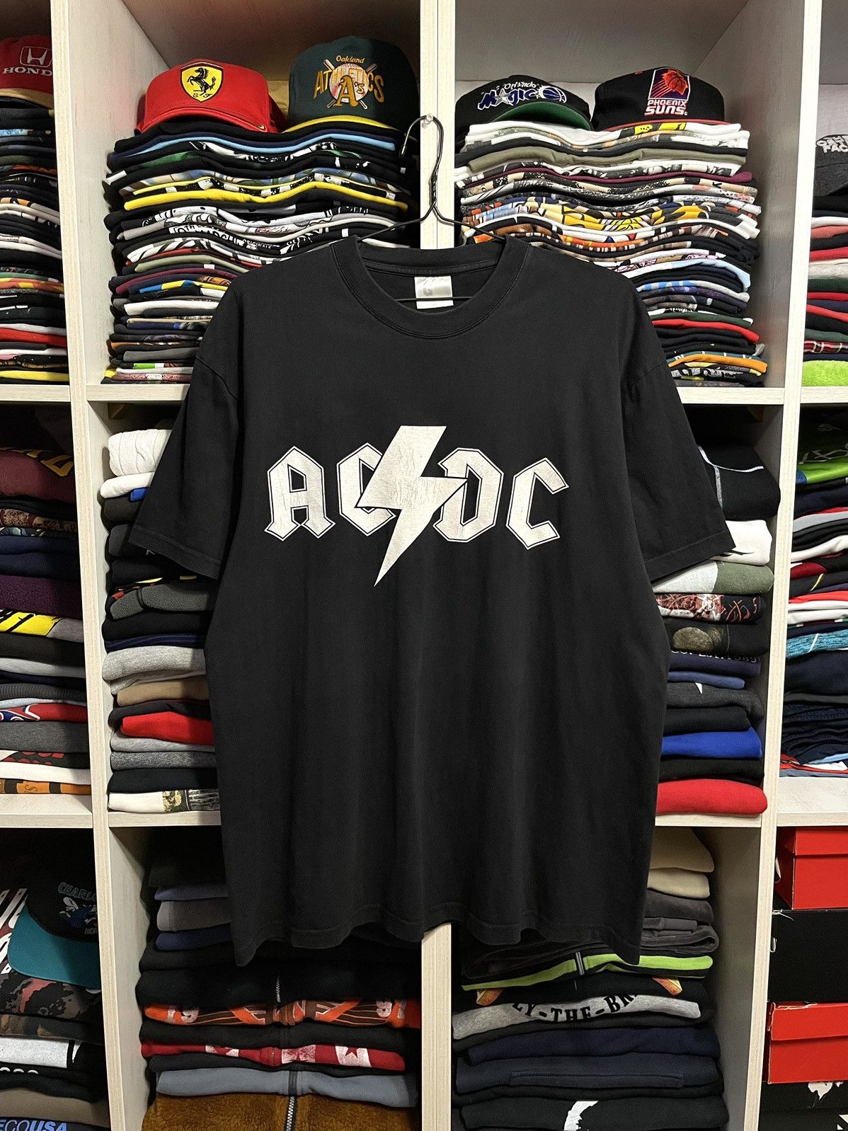 Band Tees Vintage 90s AC/DC Rock Metal Band T-Shirt Faded Black Size US XL / EU 56 / 4 - 2 Thumbnail