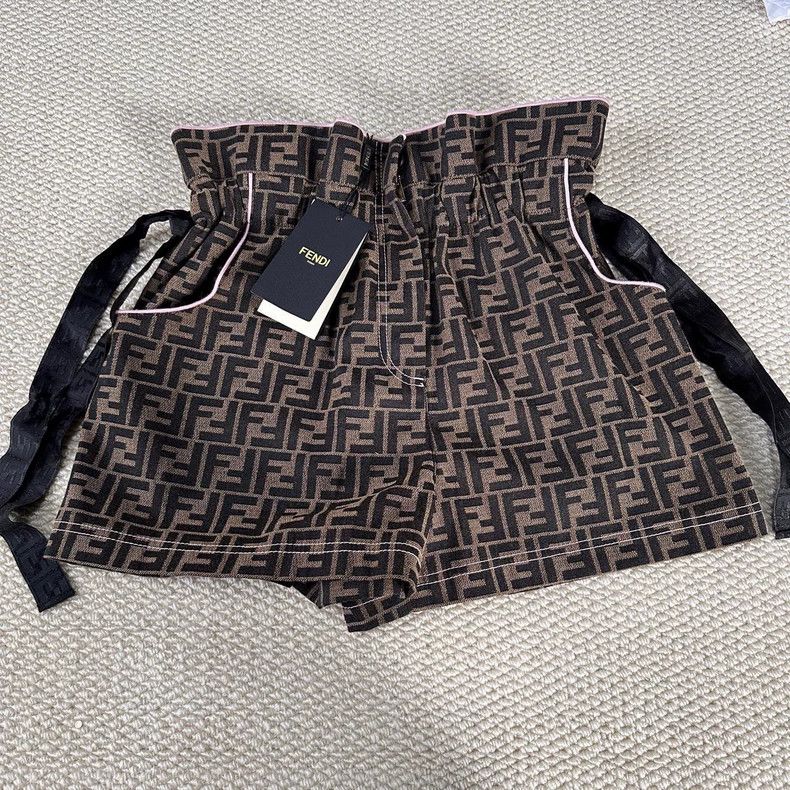 Fendi Fendi Logo Print Bow Shorts Size 38 - dmc Size US 38 / EU 54 - 1 Thumbnail