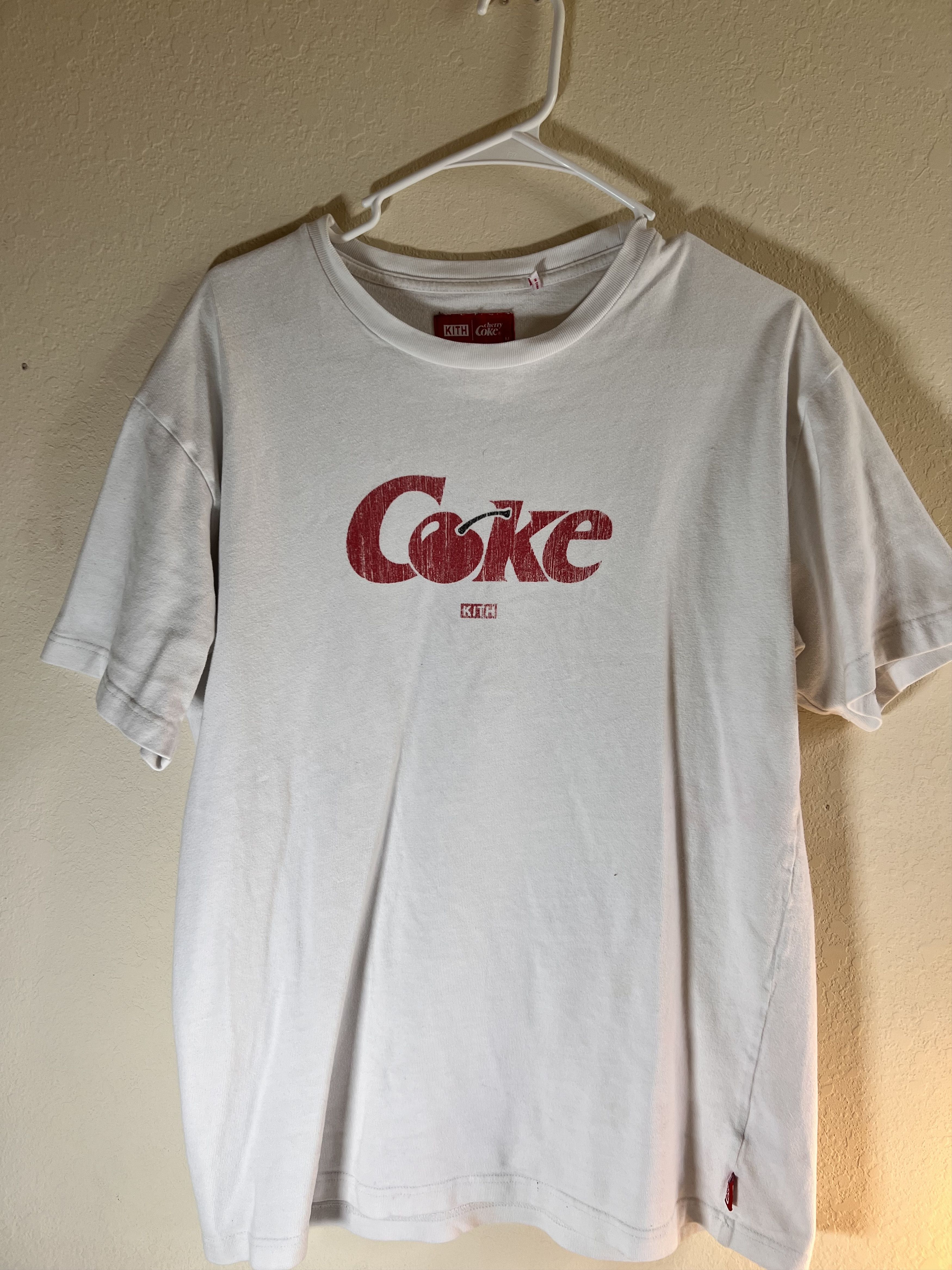 Kith Kith Coca Cola Cherry Coke Vintage Tee White Size US M / EU 48-50 / 2 - 6 Thumbnail