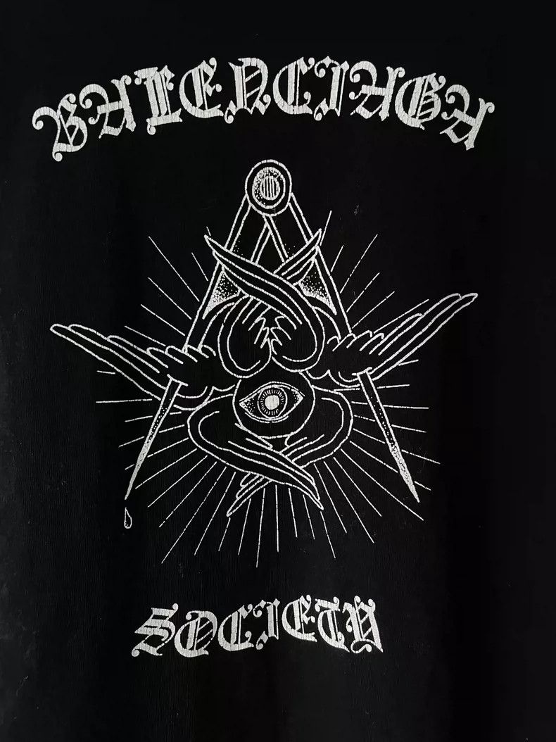Balenciaga Balenciaga Destroy the old devil's eye short sleeves Size US S / EU 44-46 / 1 - 3 Thumbnail