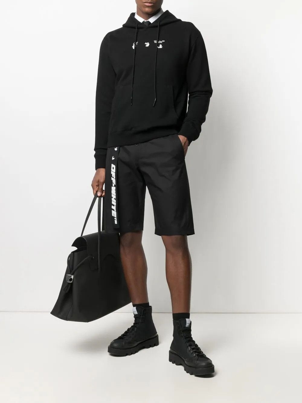 Off-White o1in1s0225 Q:1 / Cargo Short in Black Size US 34 / EU 50 - 2 Thumbnail