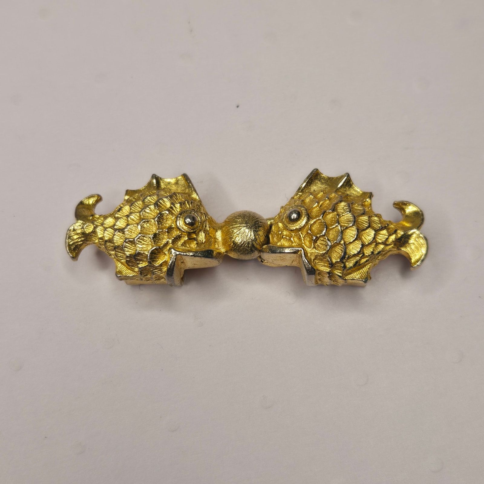 The Unbranded Brand Vintage Mimi Di N Signed Gold Tone Fish Belt Buckle Size ONE SIZE - 2 Thumbnail