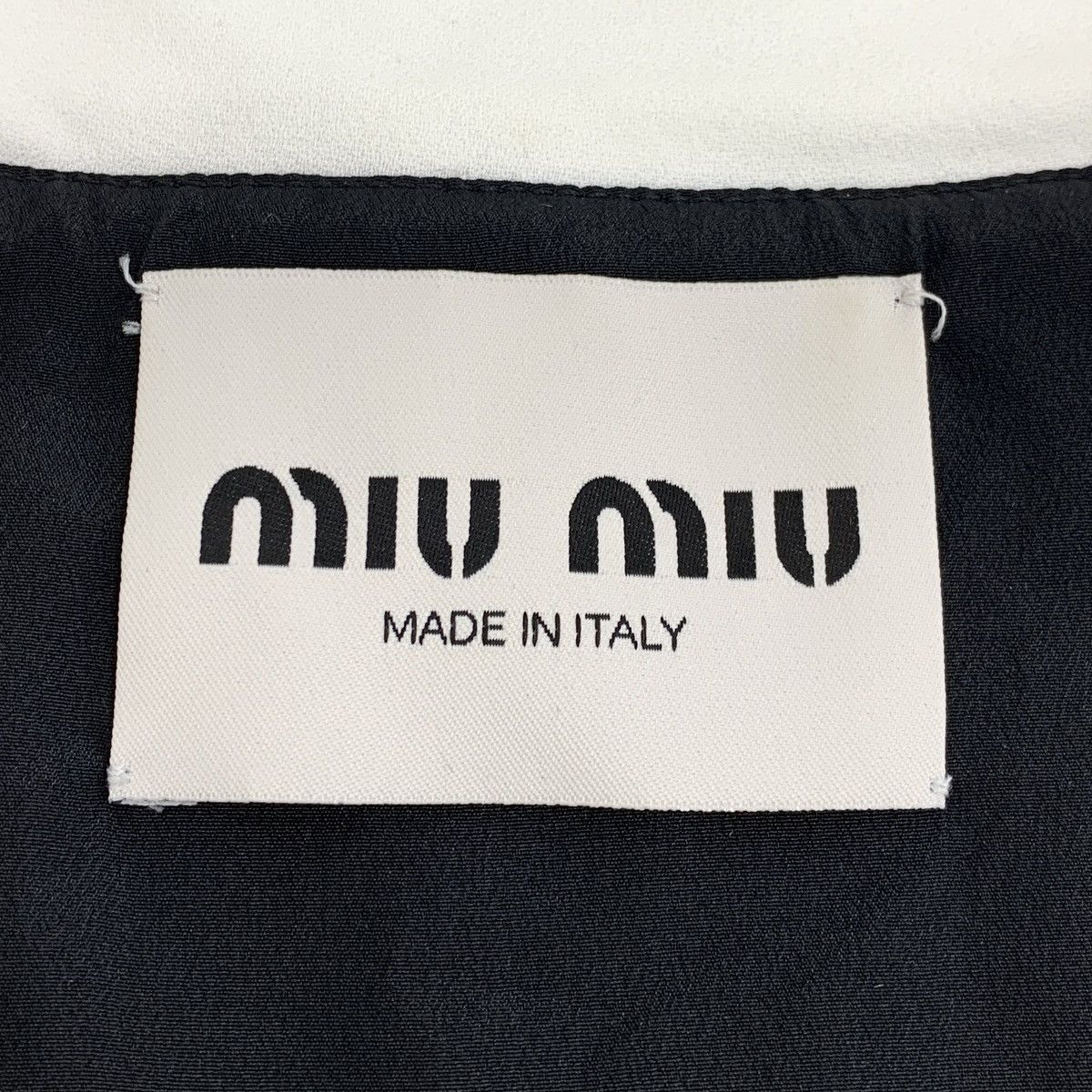 Miu Miu Miu Miu 22 Black V-Neck Single Breasted Bubble Sleeve Dress Size M / US 6-8 / IT 42-44 - 5 Thumbnail