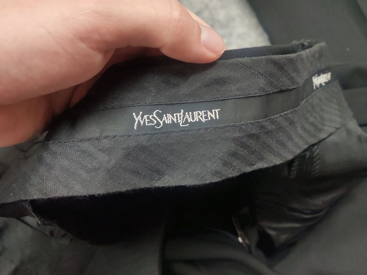 Yves Saint Laurent Yves Saint Laurent Vintage Classic men's wool trousers Pants Size US 34 / EU 50 - 11 Thumbnail